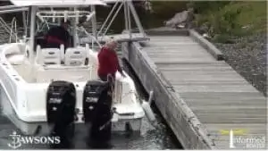 how to dock twin outboard boat